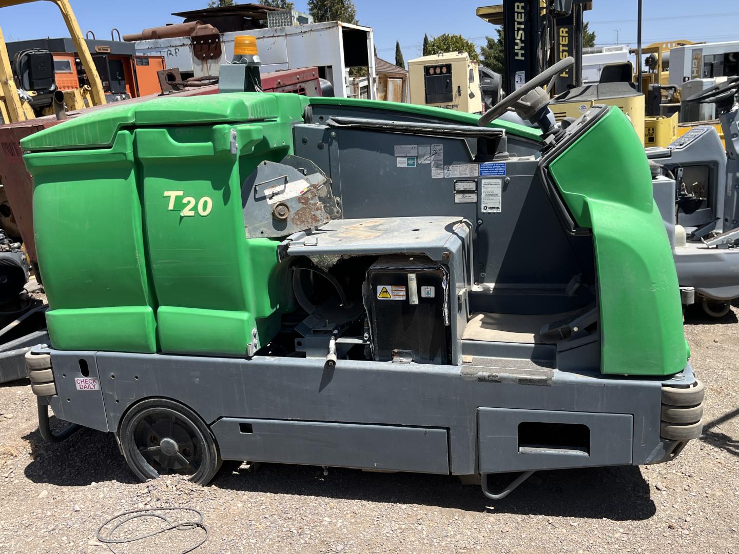 ./imagenes/INVOICE/2019/15114/BARREDORA INDUSTRIAL TENNANT T20 (4).JPG